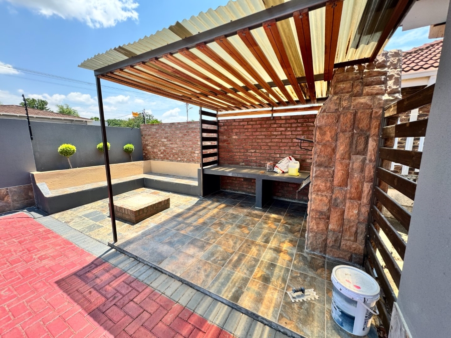 4 Bedroom Property for Sale in Potchefstroom North West